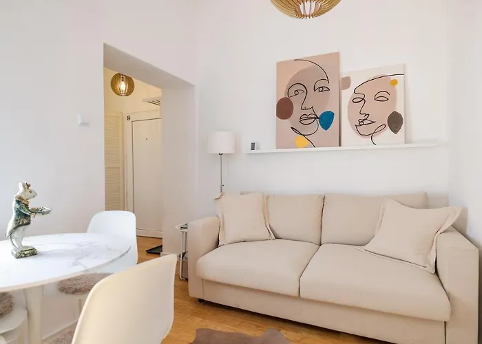 Iadra In Center Apartment *