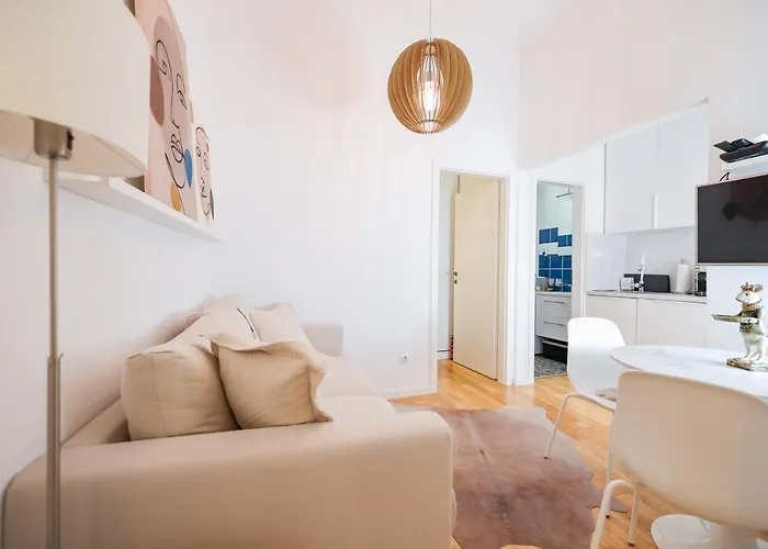 Iadra In Center Apartment *