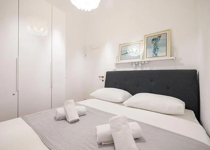 Apartment Iadra In Center